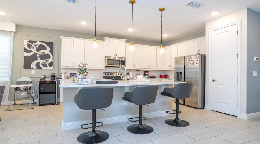 KISSIMMEE, Florida 34747, 8 Bedrooms Bedrooms, ,6 BathroomsBathrooms,Residential,For Sale,WESTLAND,0,MFRO6373031