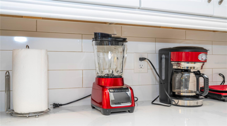 KISSIMMEE, Florida 34747, 8 Bedrooms Bedrooms, ,6 BathroomsBathrooms,Residential,For Sale,WESTLAND,0,MFRO6373031