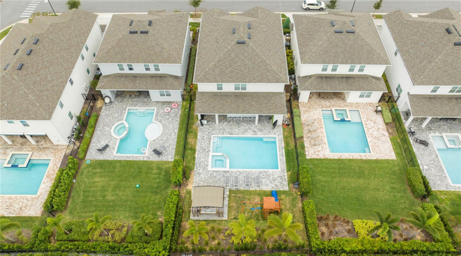 KISSIMMEE, Florida 34747, 8 Bedrooms Bedrooms, ,6 BathroomsBathrooms,Residential,For Sale,WESTLAND,0,MFRO6373031