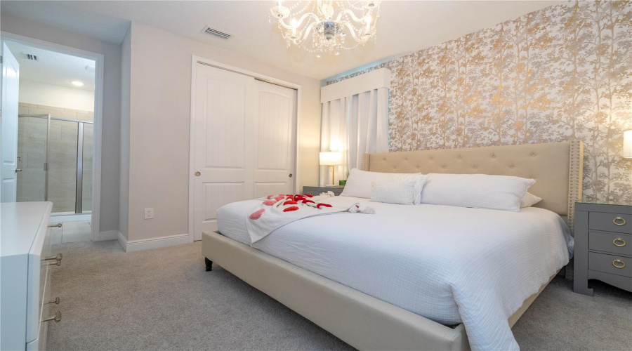 KISSIMMEE, Florida 34747, 8 Bedrooms Bedrooms, ,6 BathroomsBathrooms,Residential,For Sale,WESTLAND,0,MFRO6373031