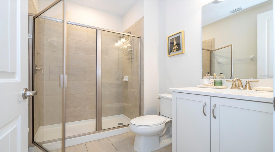 KISSIMMEE, Florida 34747, 8 Bedrooms Bedrooms, ,6 BathroomsBathrooms,Residential,For Sale,WESTLAND,0,MFRO6373031