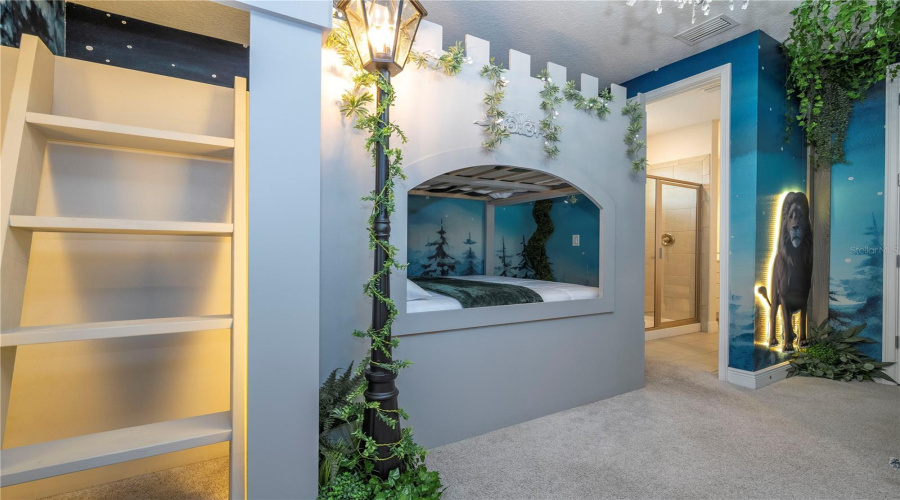 KISSIMMEE, Florida 34747, 8 Bedrooms Bedrooms, ,6 BathroomsBathrooms,Residential,For Sale,WESTLAND,0,MFRO6373031