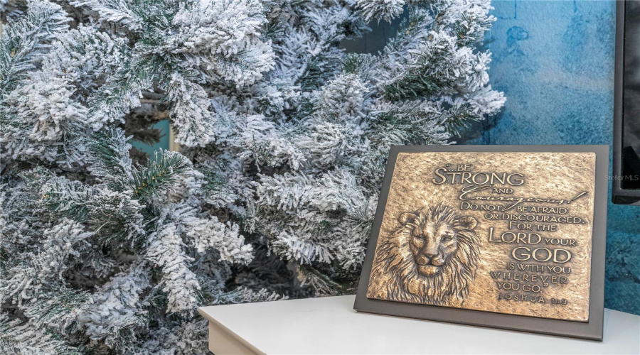 KISSIMMEE, Florida 34747, 8 Bedrooms Bedrooms, ,6 BathroomsBathrooms,Residential,For Sale,WESTLAND,0,MFRO6373031