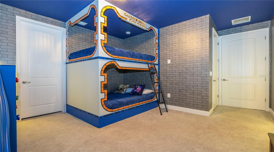 KISSIMMEE, Florida 34747, 8 Bedrooms Bedrooms, ,6 BathroomsBathrooms,Residential,For Sale,WESTLAND,0,MFRO6373031