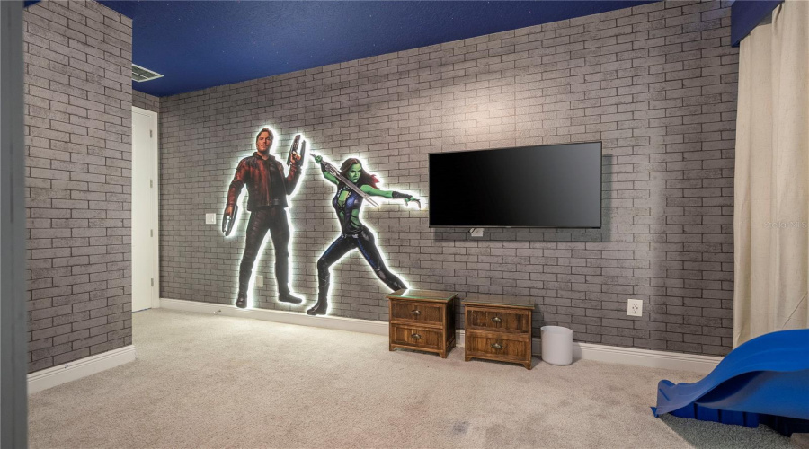 KISSIMMEE, Florida 34747, 8 Bedrooms Bedrooms, ,6 BathroomsBathrooms,Residential,For Sale,WESTLAND,0,MFRO6373031