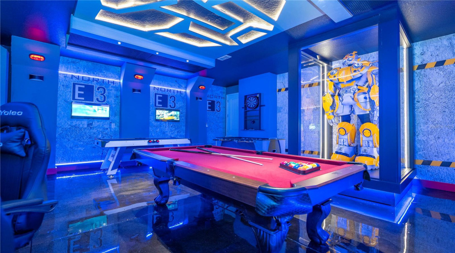 KISSIMMEE, Florida 34747, 8 Bedrooms Bedrooms, ,6 BathroomsBathrooms,Residential,For Sale,WESTLAND,0,MFRO6373031