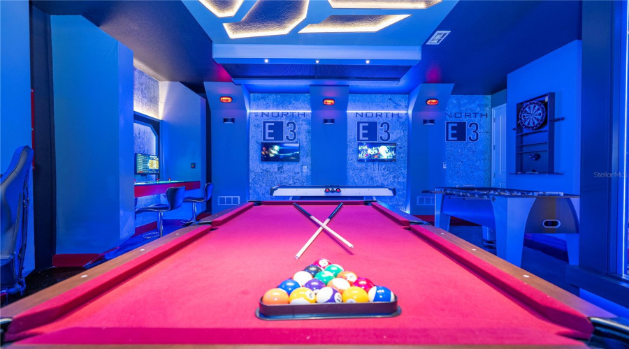 KISSIMMEE, Florida 34747, 8 Bedrooms Bedrooms, ,6 BathroomsBathrooms,Residential,For Sale,WESTLAND,0,MFRO6373031