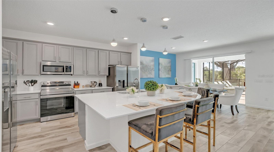 KISSIMMEE, Florida 34746, 8 Bedrooms Bedrooms, ,5 BathroomsBathrooms,Residential,For Sale,SHANTI,0,MFRO6373995