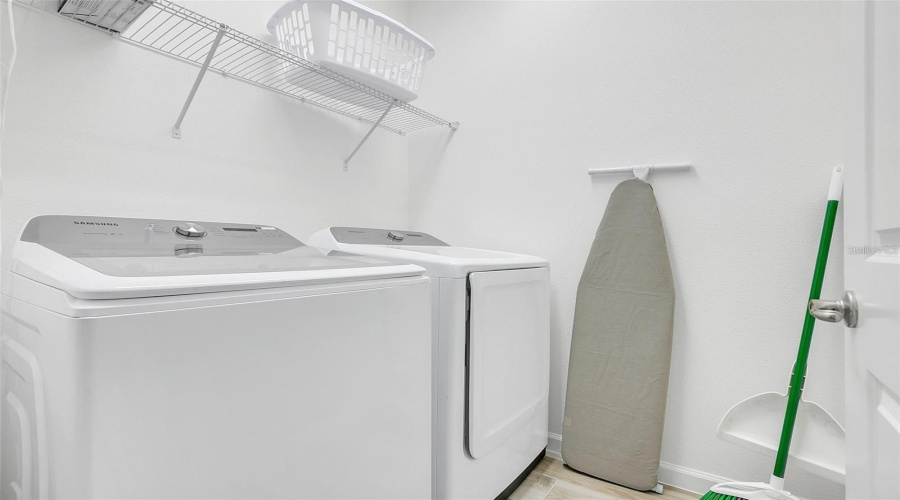 KISSIMMEE, Florida 34746, 8 Bedrooms Bedrooms, ,5 BathroomsBathrooms,Residential,For Sale,SHANTI,0,MFRO6373995