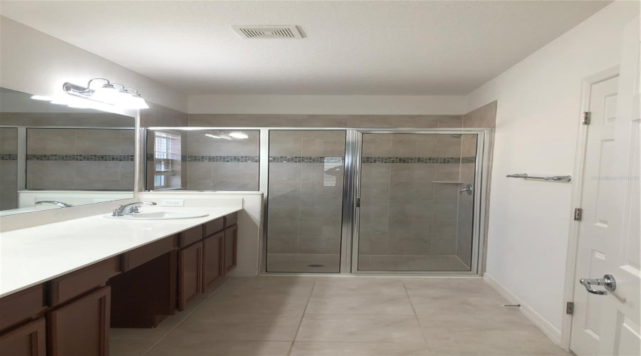 KISSIMMEE, Florida 34746, 4 Bedrooms Bedrooms, ,2 BathroomsBathrooms,Residential,For Sale,SILVER FIN,0,MFRO6373988