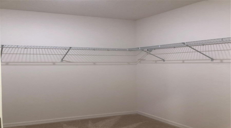 KISSIMMEE, Florida 34746, 4 Bedrooms Bedrooms, ,2 BathroomsBathrooms,Residential,For Sale,SILVER FIN,0,MFRO6373988