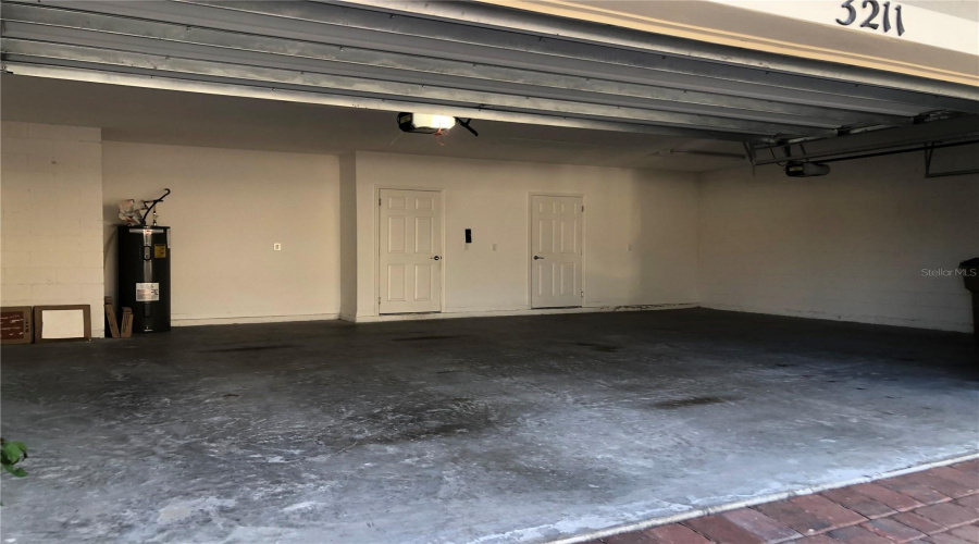 KISSIMMEE, Florida 34746, 4 Bedrooms Bedrooms, ,2 BathroomsBathrooms,Residential,For Sale,SILVER FIN,0,MFRO6373988