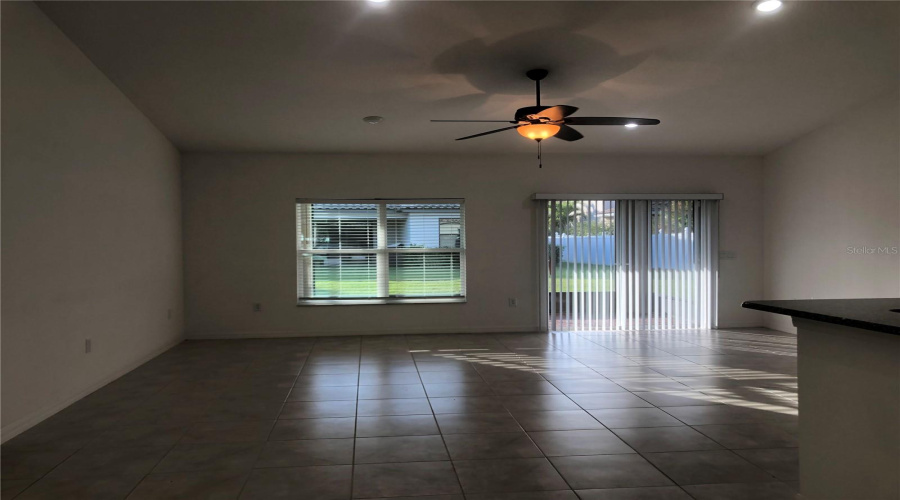 KISSIMMEE, Florida 34746, 4 Bedrooms Bedrooms, ,2 BathroomsBathrooms,Residential,For Sale,SILVER FIN,0,MFRO6373988