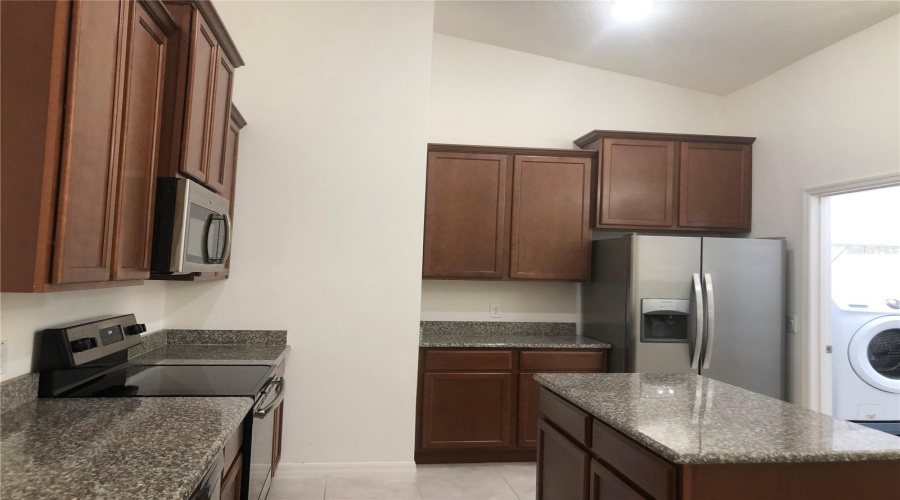 KISSIMMEE, Florida 34746, 4 Bedrooms Bedrooms, ,2 BathroomsBathrooms,Residential,For Sale,SILVER FIN,0,MFRO6373988