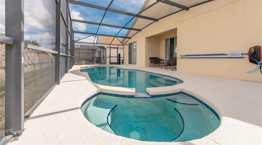 DAVENPORT, Florida 33837, 5 Bedrooms Bedrooms, ,4 BathroomsBathrooms,Residential,For Sale,SUNSET VIEW,0,MFRS5141793