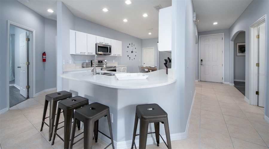 DAVENPORT, Florida 33837, 5 Bedrooms Bedrooms, ,4 BathroomsBathrooms,Residential,For Sale,SUNSET VIEW,0,MFRS5141793