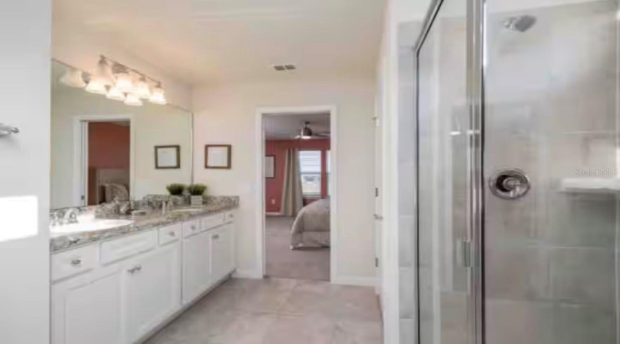 DAVENPORT, Florida 33897, 5 Bedrooms Bedrooms, ,4 BathroomsBathrooms,Residential,For Sale,LELANI,0,MFRO6373772