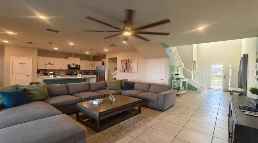 DAVENPORT, Florida 33897, 5 Bedrooms Bedrooms, ,4 BathroomsBathrooms,Residential,For Sale,LELANI,0,MFRO6373772