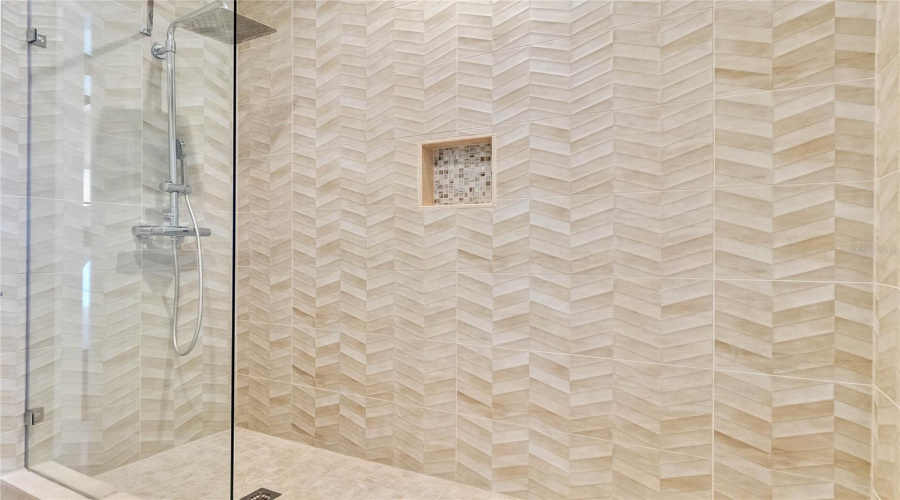 KISSIMMEE, Florida 34747, 4 Bedrooms Bedrooms, ,4 BathroomsBathrooms,Residential,For Sale,BROOKLYN,0,MFRO6271722