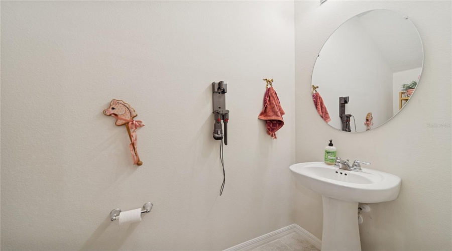 KISSIMMEE, Florida 34746, 3 Bedrooms Bedrooms, ,2 BathroomsBathrooms,Residential,For Sale,SPARKLING SHELL,0,MFRO6373996