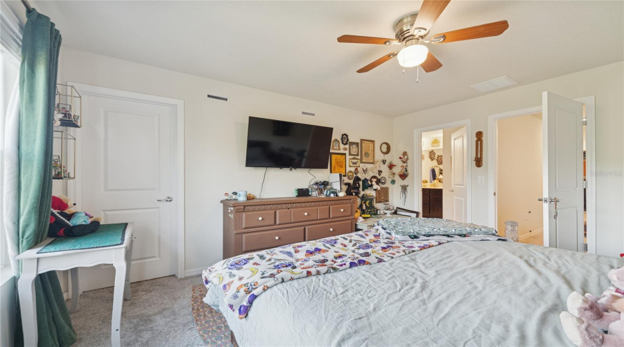 KISSIMMEE, Florida 34746, 3 Bedrooms Bedrooms, ,2 BathroomsBathrooms,Residential,For Sale,SPARKLING SHELL,0,MFRO6373996