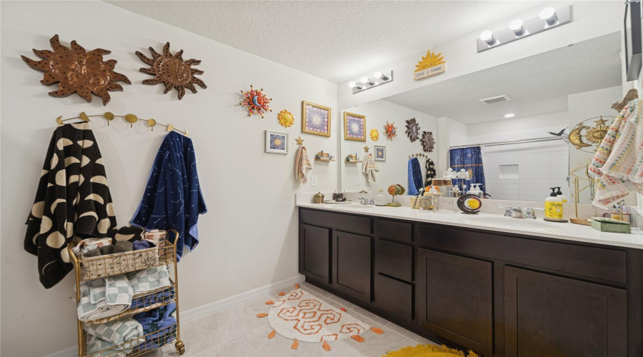 KISSIMMEE, Florida 34746, 3 Bedrooms Bedrooms, ,2 BathroomsBathrooms,Residential,For Sale,SPARKLING SHELL,0,MFRO6373996