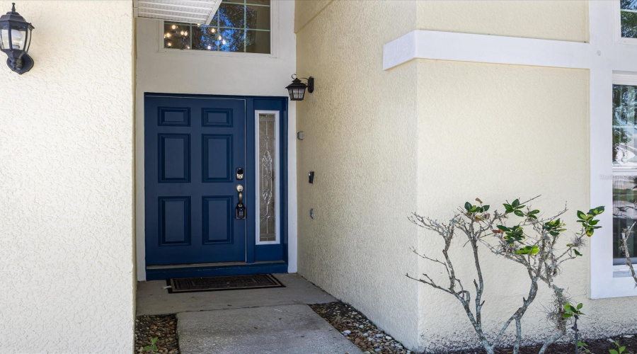 Entryway / front door