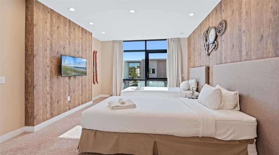 KISSIMMEE, Florida 34747, 4 Bedrooms Bedrooms, ,4 BathroomsBathrooms,Residential,For Sale,BLEECKER,0,MFRO6373551