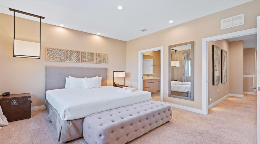 KISSIMMEE, Florida 34747, 4 Bedrooms Bedrooms, ,4 BathroomsBathrooms,Residential,For Sale,BLEECKER,0,MFRO6373551