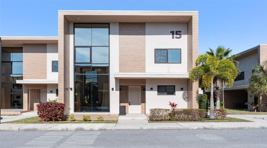 KISSIMMEE, Florida 34747, 4 Bedrooms Bedrooms, ,4 BathroomsBathrooms,Residential,For Sale,BLEECKER,0,MFRO6373551