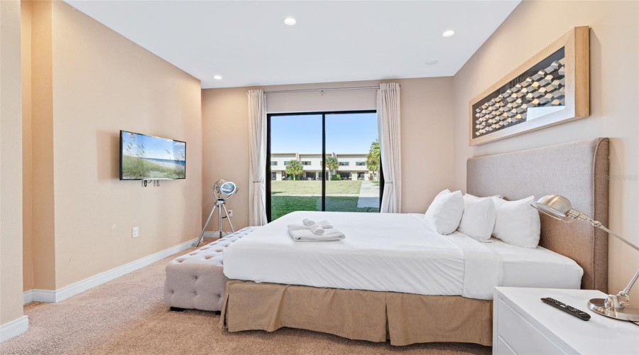 KISSIMMEE, Florida 34747, 4 Bedrooms Bedrooms, ,4 BathroomsBathrooms,Residential,For Sale,BLEECKER,0,MFRO6373551