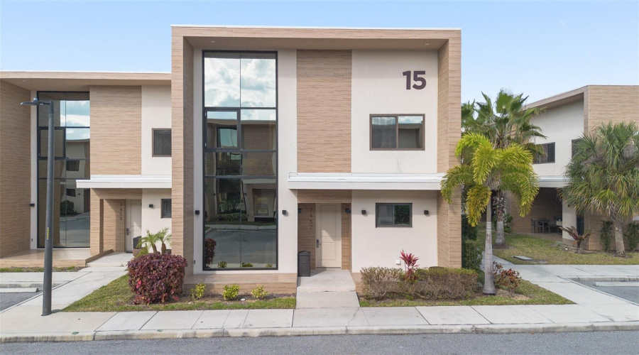 KISSIMMEE, Florida 34747, 4 Bedrooms Bedrooms, ,4 BathroomsBathrooms,Residential,For Sale,BLEECKER,0,MFRO6373551