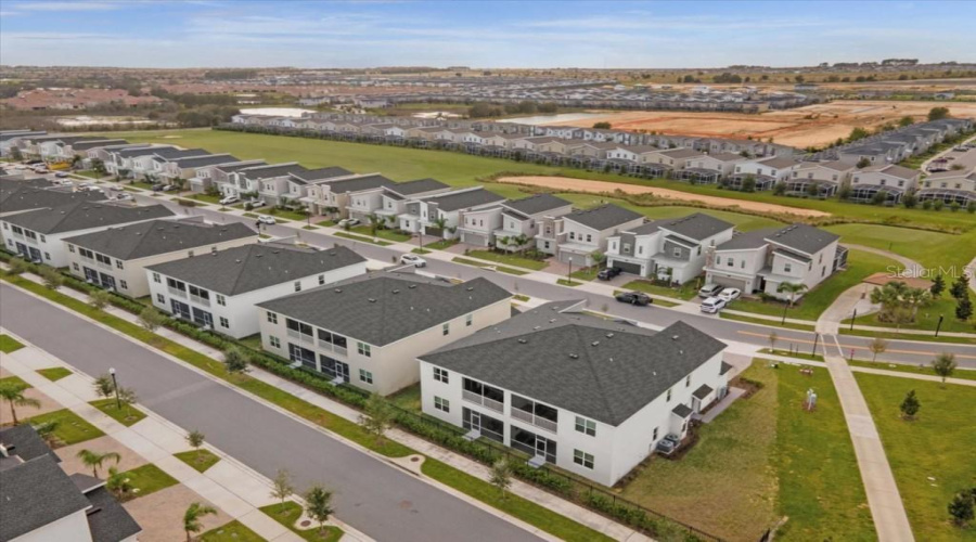 DAVENPORT, Florida 33896, 3 Bedrooms Bedrooms, ,2 BathroomsBathrooms,Residential,For Sale,CABOT CLIFFS,0,MFRS5141590