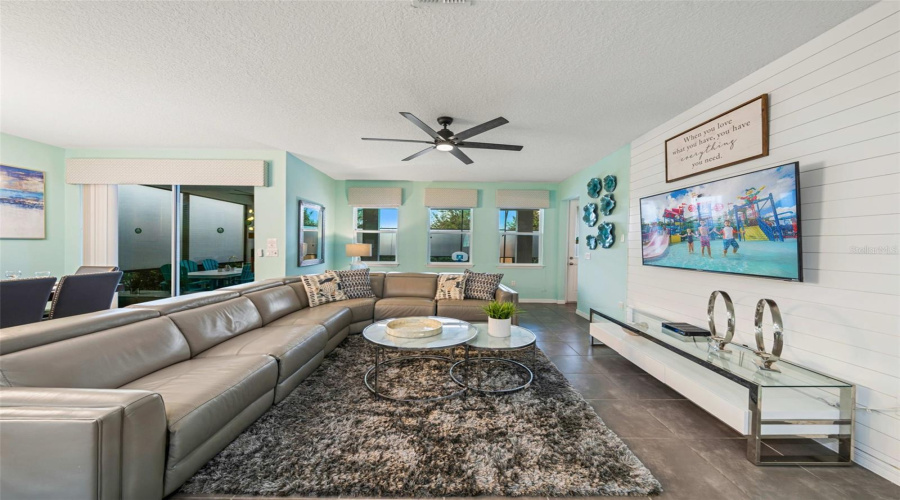 KISSIMMEE, Florida 34747, 7 Bedrooms Bedrooms, ,7 BathroomsBathrooms,Residential,For Sale,SUNSHINE RIDGE,0,MFRO6373418