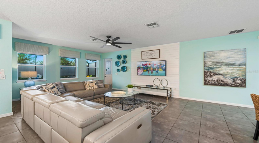 KISSIMMEE, Florida 34747, 7 Bedrooms Bedrooms, ,7 BathroomsBathrooms,Residential,For Sale,SUNSHINE RIDGE,0,MFRO6373418