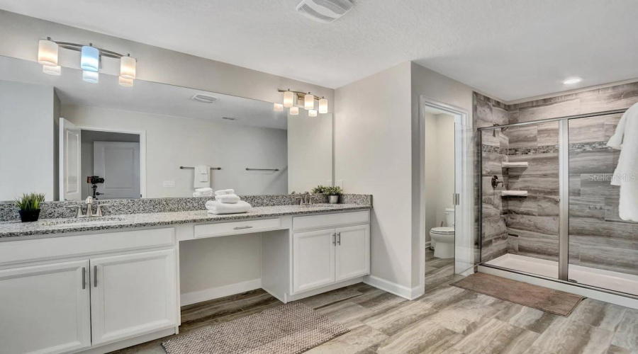 3-Principal bathroom second floor