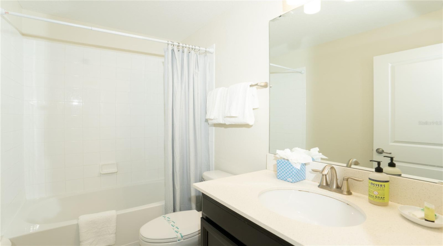 DAVENPORT, Florida 33896, 6 Bedrooms Bedrooms, ,5 BathroomsBathrooms,Residential,For Sale,MULLIGAN,0,MFRO6297920