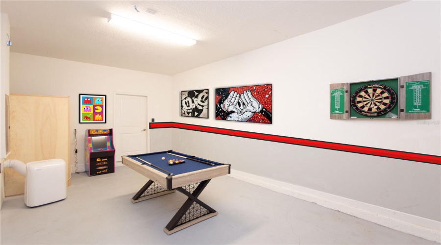 DAVENPORT, Florida 33896, 6 Bedrooms Bedrooms, ,5 BathroomsBathrooms,Residential,For Sale,MULLIGAN,0,MFRO6297920