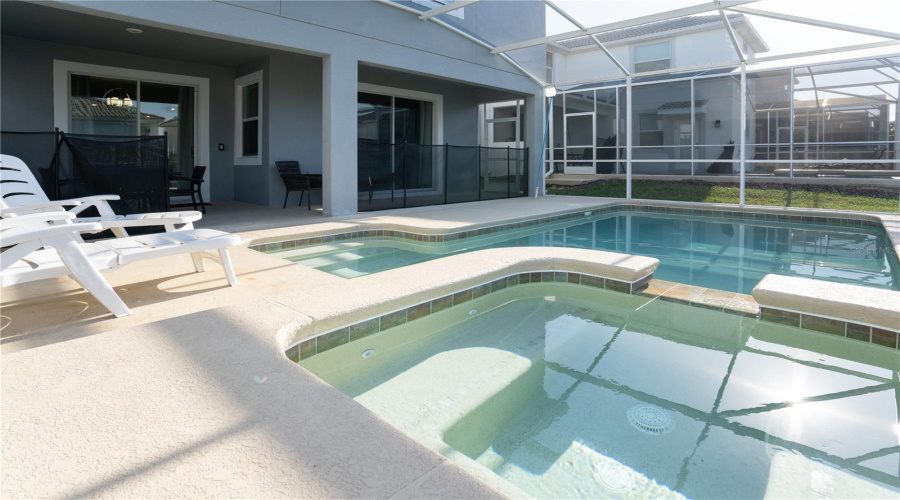 DAVENPORT, Florida 33896, 6 Bedrooms Bedrooms, ,5 BathroomsBathrooms,Residential,For Sale,MULLIGAN,0,MFRO6297920