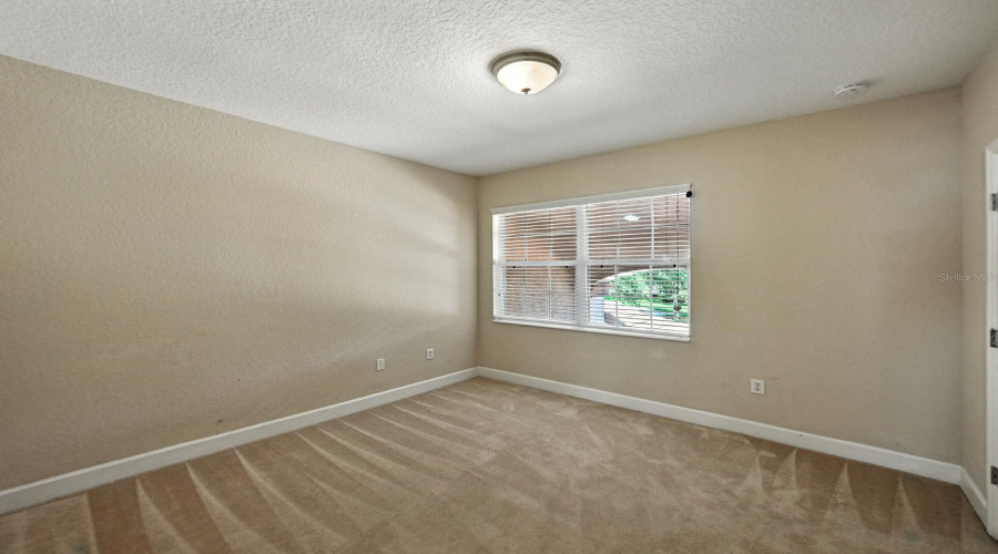 DAVENPORT, Florida 33896, 3 Bedrooms Bedrooms, ,2 BathroomsBathrooms,Residential,For Sale,RIVERDALE,0,MFRO6332197