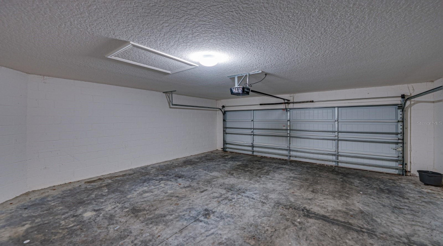 DAVENPORT, Florida 33896, 3 Bedrooms Bedrooms, ,2 BathroomsBathrooms,Residential,For Sale,RIVERDALE,0,MFRO6332197