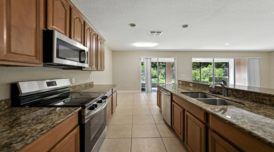 DAVENPORT, Florida 33896, 3 Bedrooms Bedrooms, ,2 BathroomsBathrooms,Residential,For Sale,RIVERDALE,0,MFRO6332197