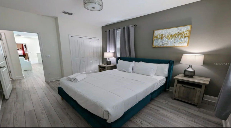 DAVENPORT, Florida 33896, 5 Bedrooms Bedrooms, ,4 BathroomsBathrooms,Residential,For Sale,CAPTIVA,0,MFRO6359334