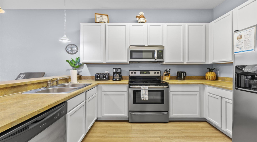 DAVENPORT, Florida 33897, 3 Bedrooms Bedrooms, ,2 BathroomsBathrooms,Residential,For Sale,RUM,0,MFRO6374284