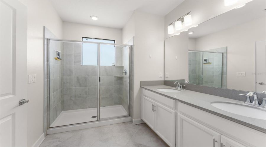 DAVENPORT, Florida 33896, 3 Bedrooms Bedrooms, ,2 BathroomsBathrooms,Residential,For Sale,ROYAL ST GEORGE,0,MFRO6370100