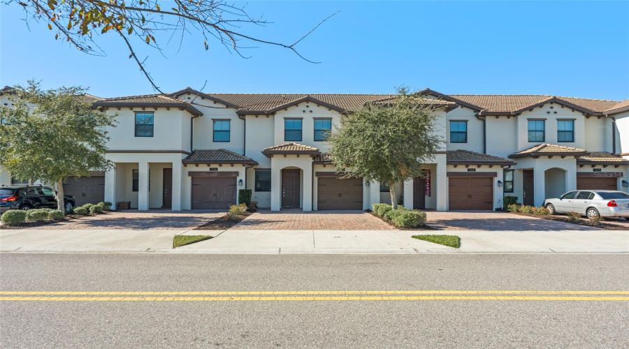 DAVENPORT, Florida 33896, 3 Bedrooms Bedrooms, ,2 BathroomsBathrooms,Residential,For Sale,ROYAL ST GEORGE,0,MFRO6370100