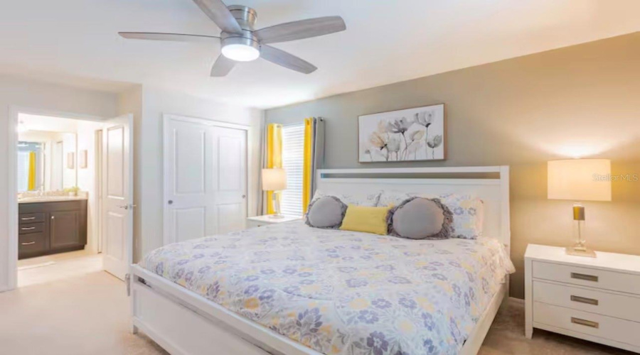 DAVENPORT, Florida 33897, 7 Bedrooms Bedrooms, ,5 BathroomsBathrooms,Residential,For Sale,LELANI,0,MFRO6373807