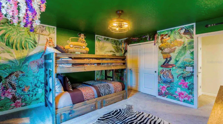 DAVENPORT, Florida 33897, 7 Bedrooms Bedrooms, ,5 BathroomsBathrooms,Residential,For Sale,LELANI,0,MFRO6373807