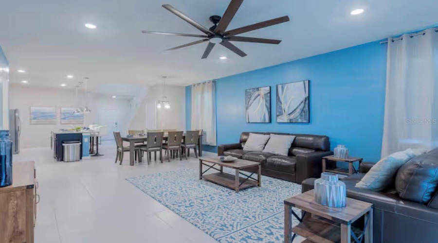 DAVENPORT, Florida 33897, 7 Bedrooms Bedrooms, ,5 BathroomsBathrooms,Residential,For Sale,LELANI,0,MFRO6373807