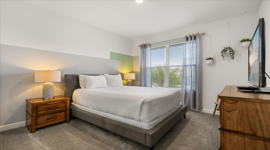 KISSIMMEE, Florida 34746, 5 Bedrooms Bedrooms, ,5 BathroomsBathrooms,Residential,For Sale,RHYME,0,MFRO6373825